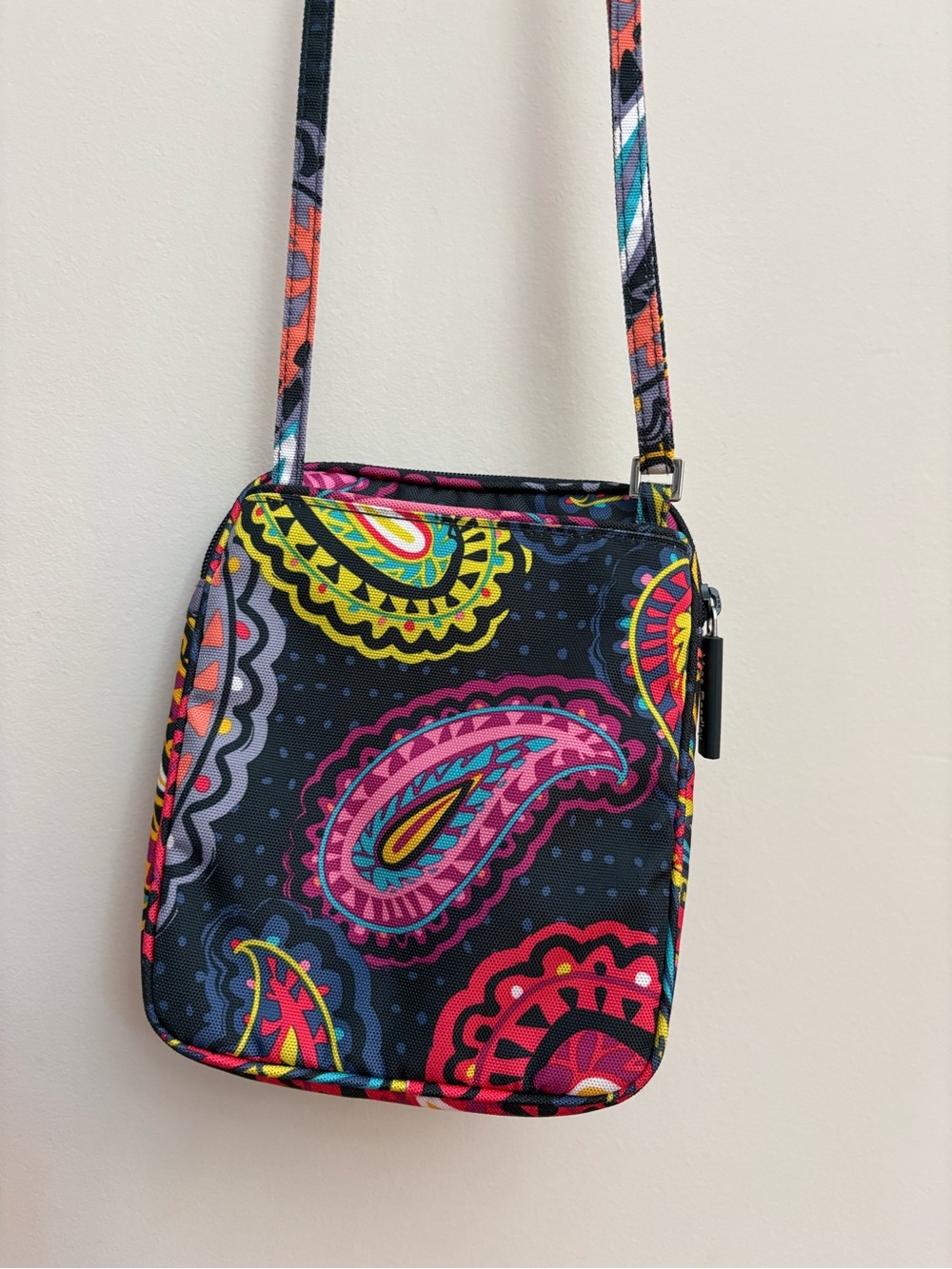 Vera Bradley Mini Hipster Crossbody Bag • Vivid Paisley • NWOT • Lighten Up Line - Picture 2 of 7